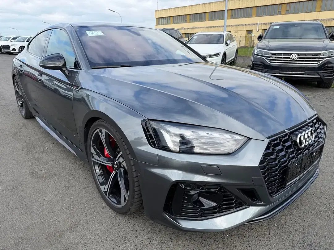 Audi RS5 - Thumbnail 3