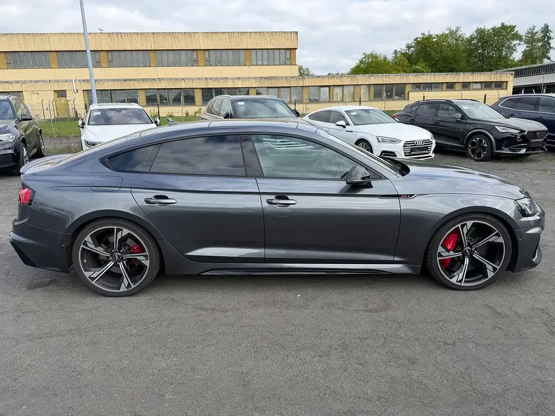 Audi RS5 - Thumbnail 4