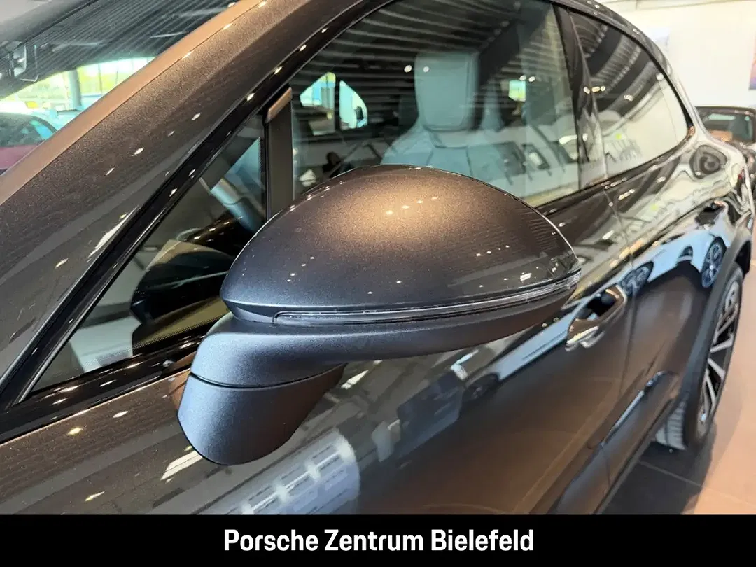 Porsche Macan - Thumbnail 12