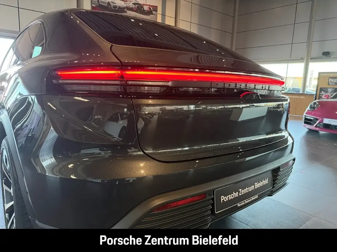 Porsche Macan - Thumbnail 13