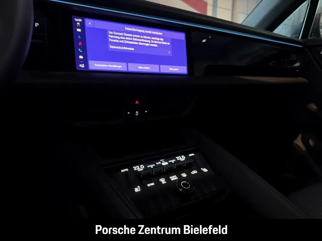 Porsche Macan - Thumbnail 24