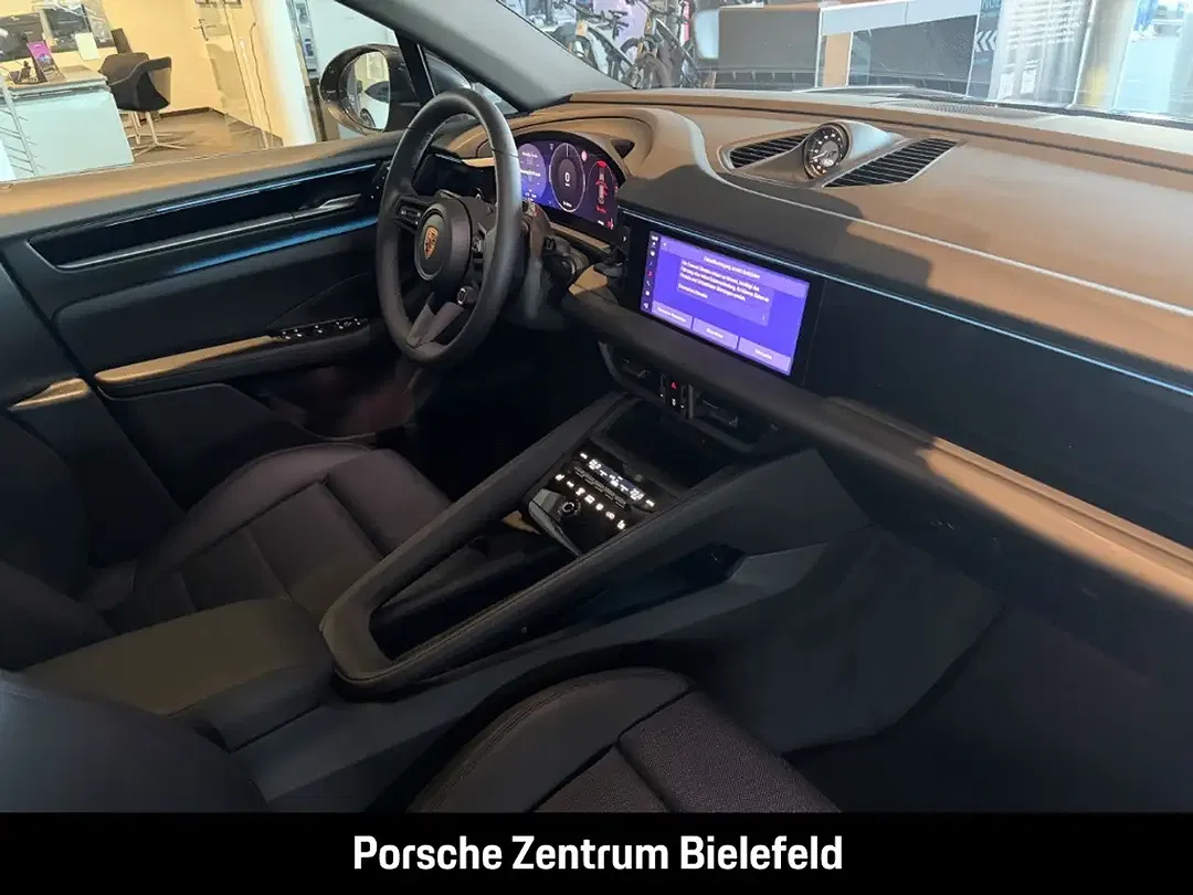 Porsche Macan - Thumbnail 27