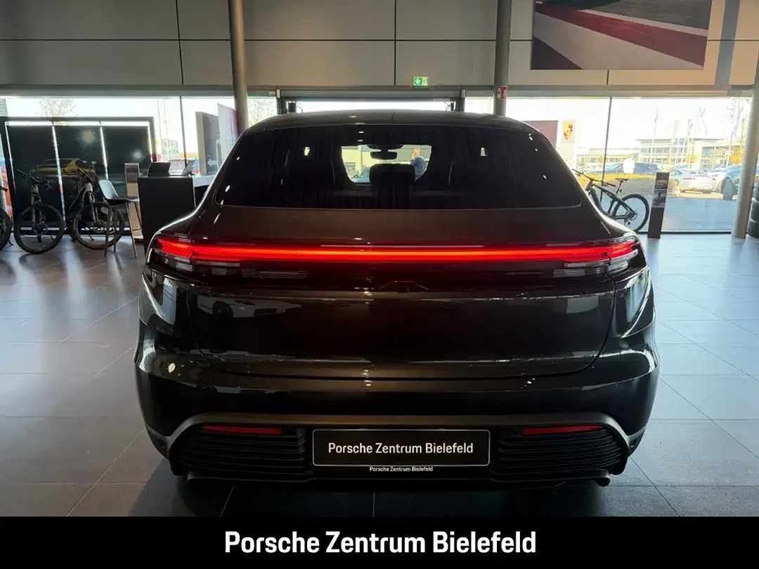 Porsche Macan - Thumbnail 5