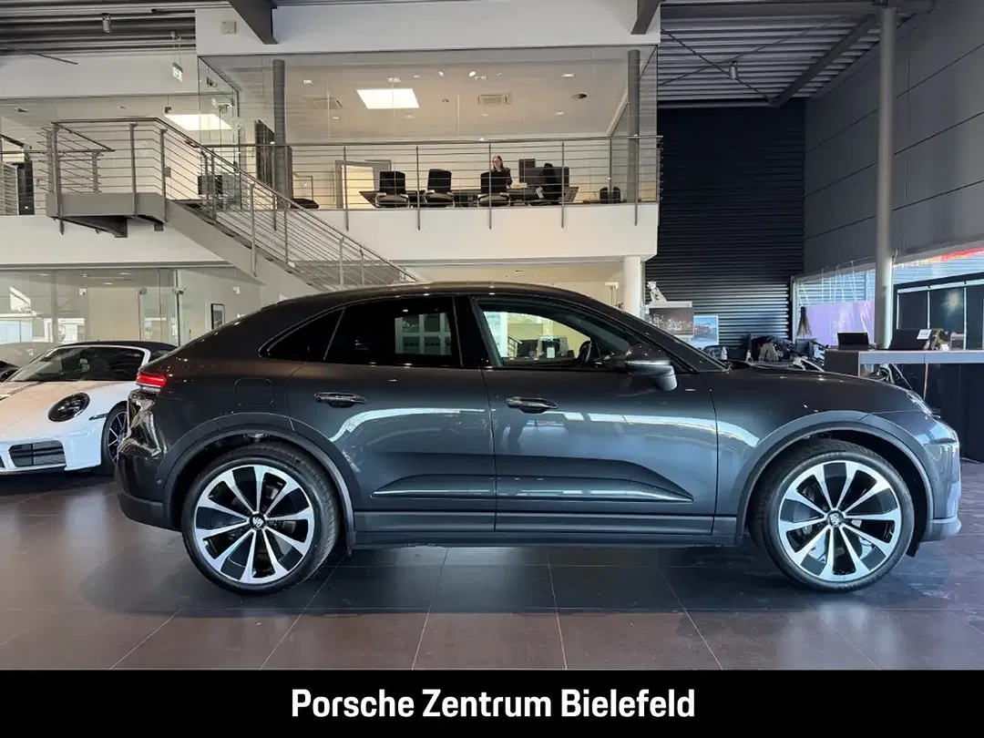 Porsche Macan - Thumbnail 7