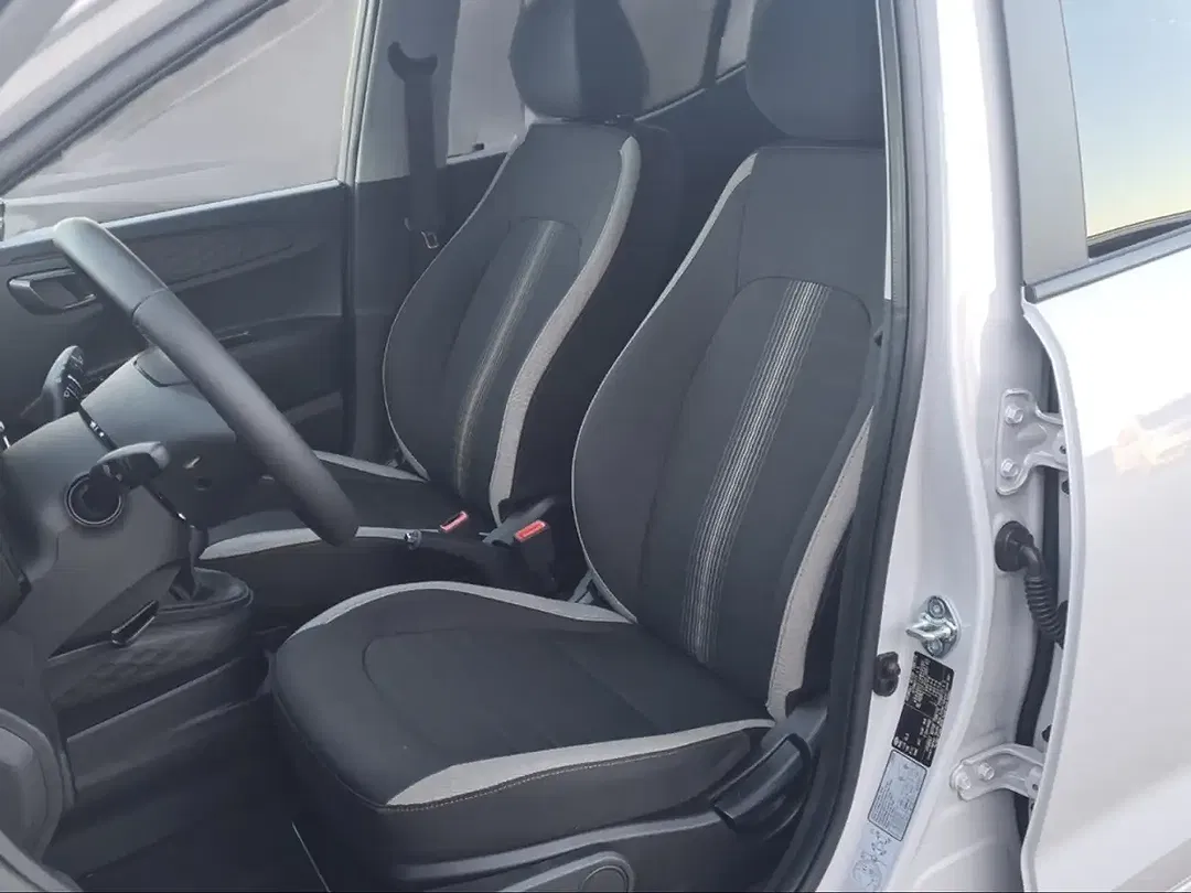 Hyundai i10 - Thumbnail 13