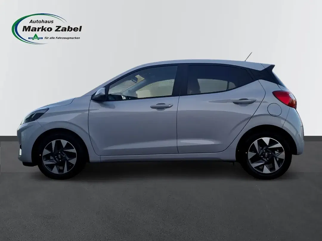 Hyundai i10 - Thumbnail 2