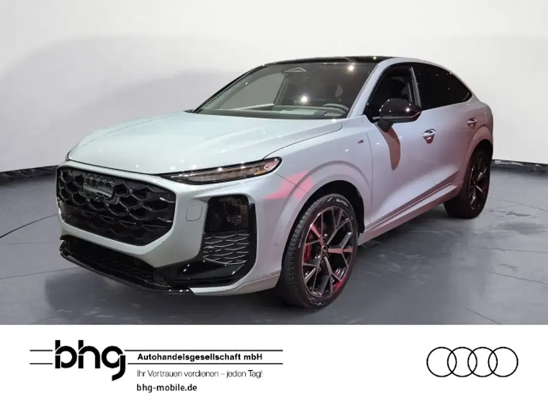 Audi Q3 - Thumbnail 1
