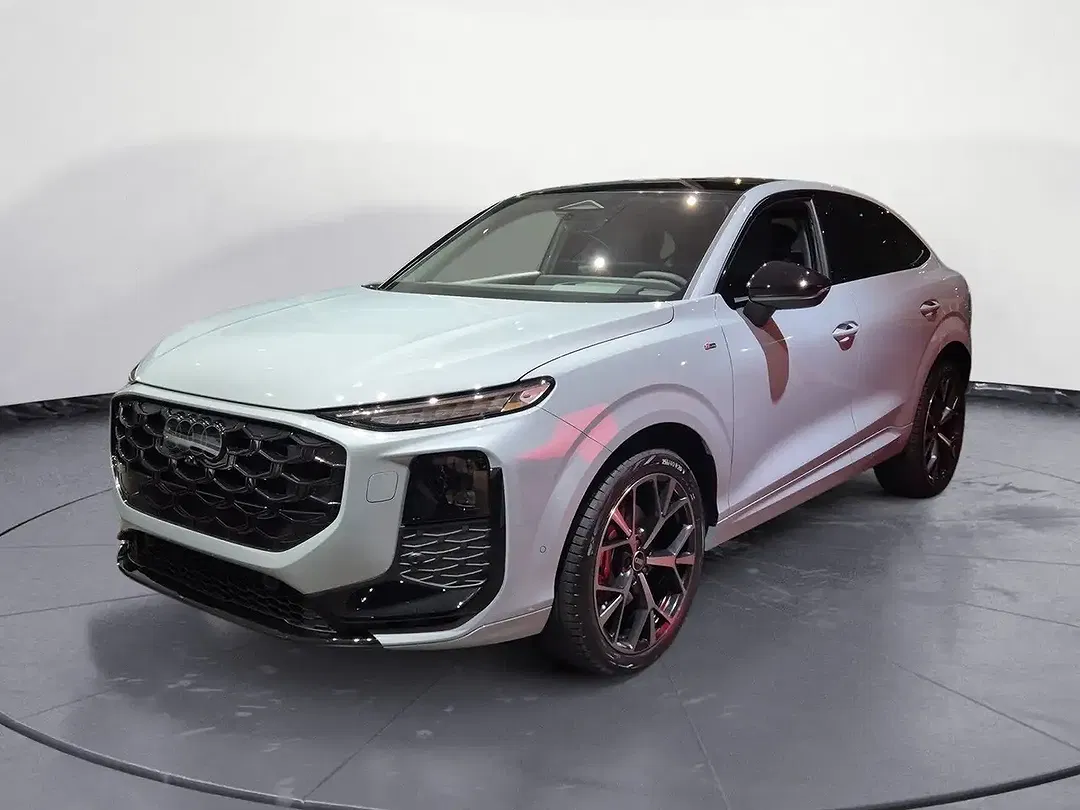 Audi Q3 - Thumbnail 2
