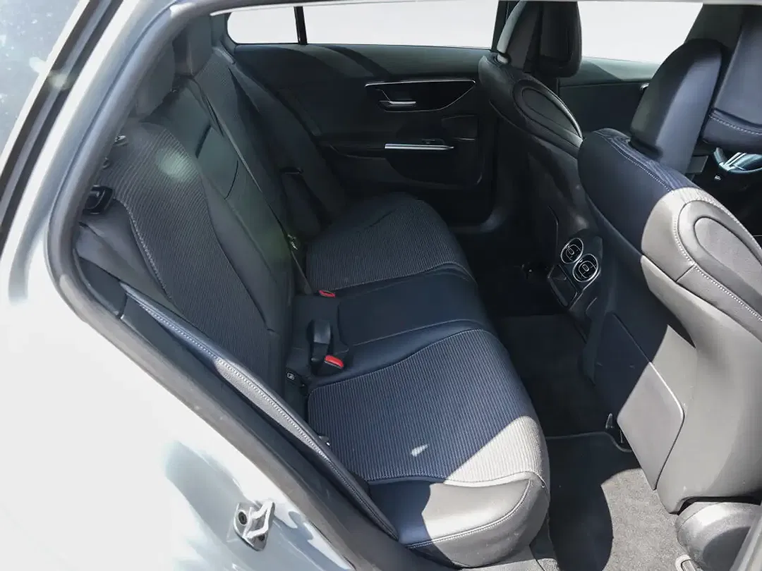 Mercedes-Benz C 220 - Thumbnail 6