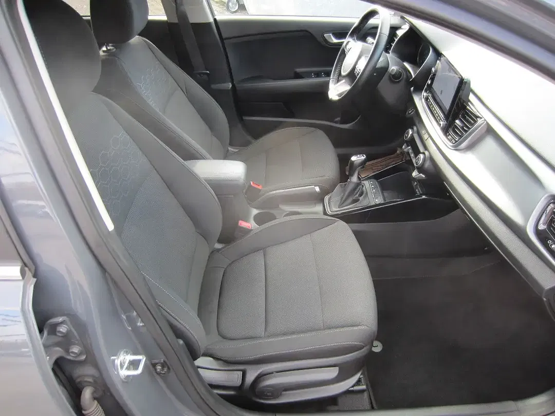 Kia Rio - Thumbnail 6