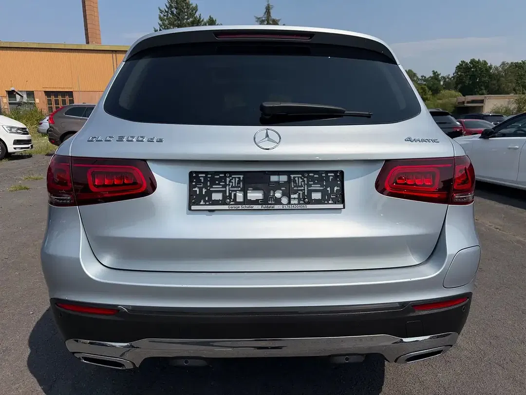 Mercedes-Benz GLC 300 - Thumbnail 6