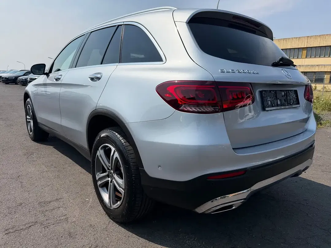 Mercedes-Benz GLC 300 - Thumbnail 7