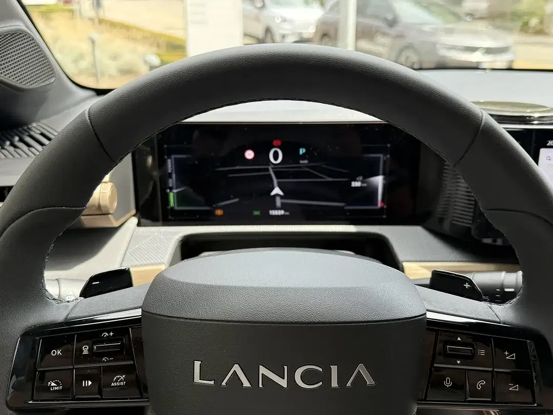 Lancia Ypsilon - Thumbnail 10