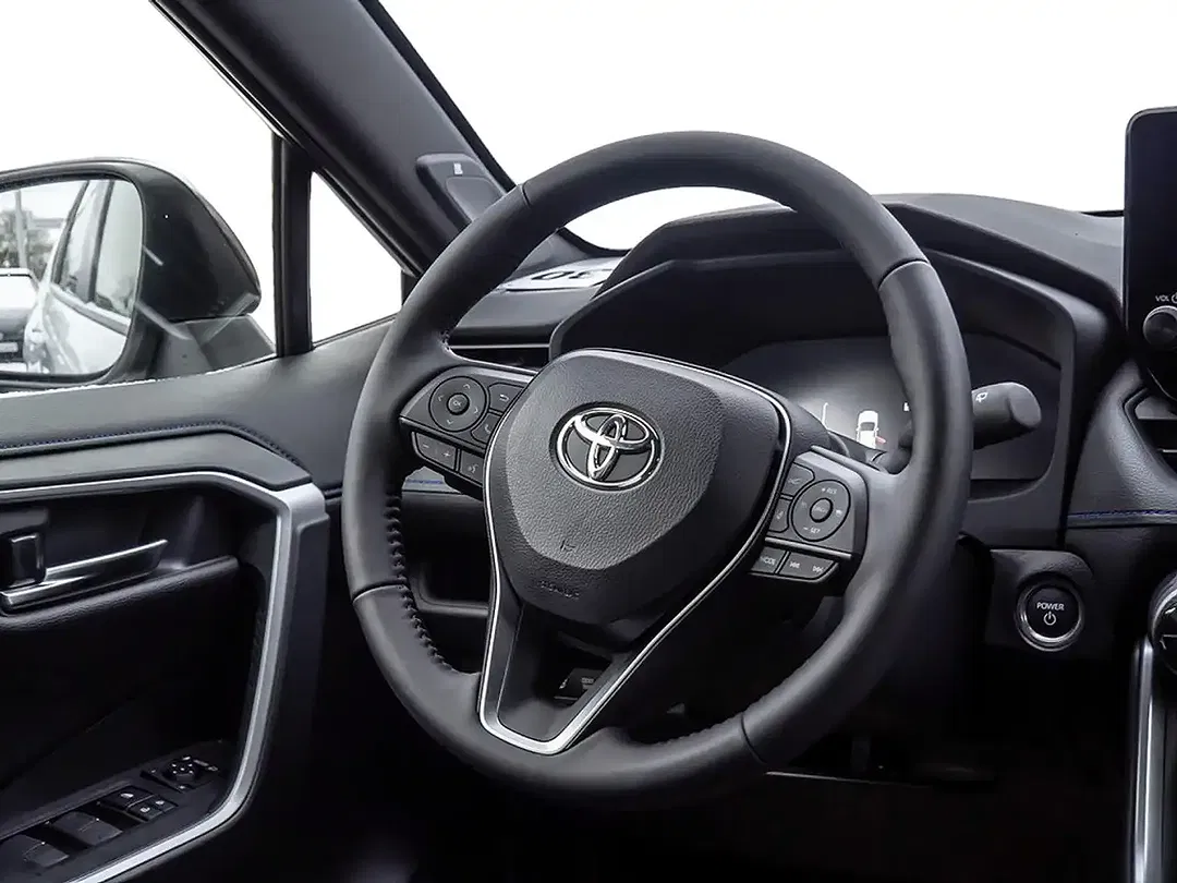 Toyota RAV 4 - Thumbnail 9