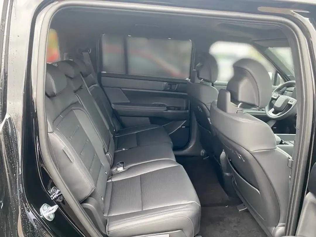 Hyundai SANTA FE - Thumbnail 13