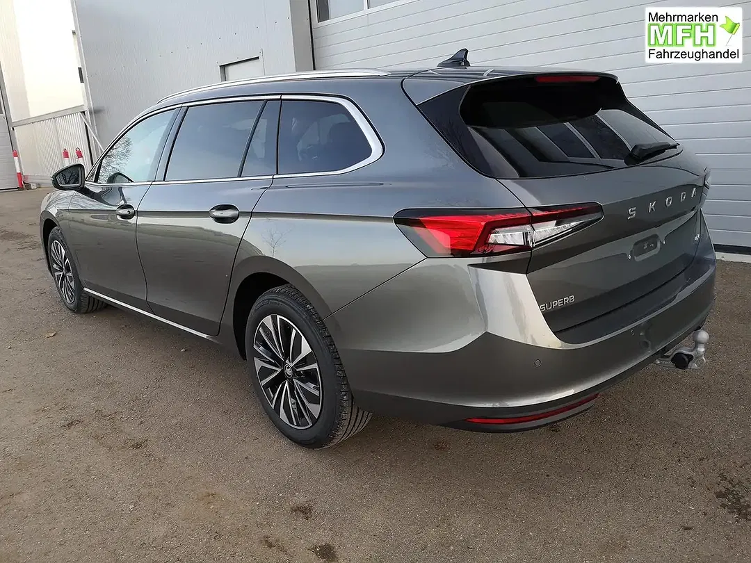 Skoda Superb - Thumbnail 3