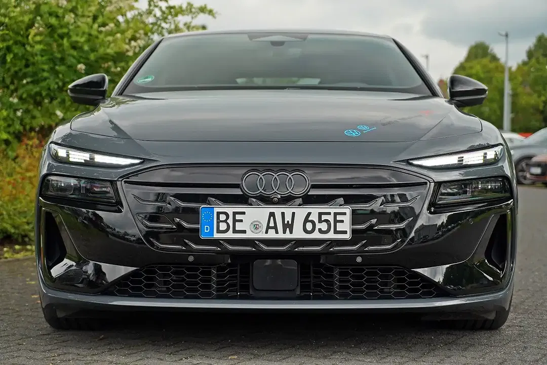 Audi A6 e-tron - Thumbnail 3
