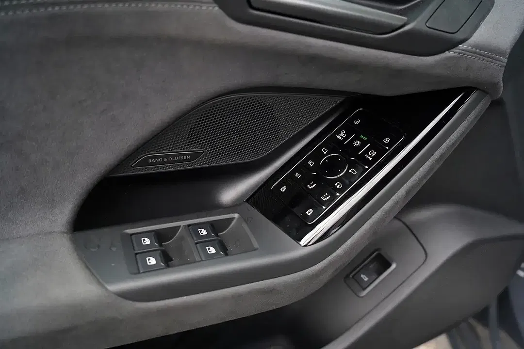 Audi A6 e-tron - Thumbnail 8