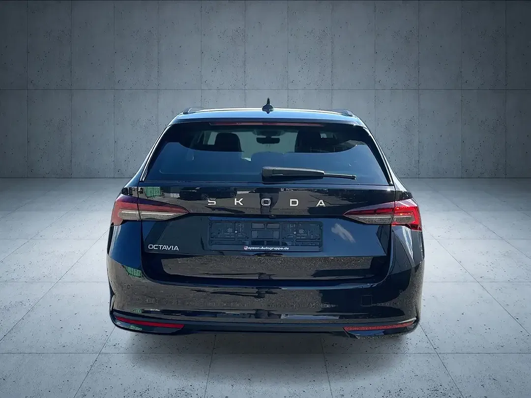Skoda Octavia - Thumbnail 4