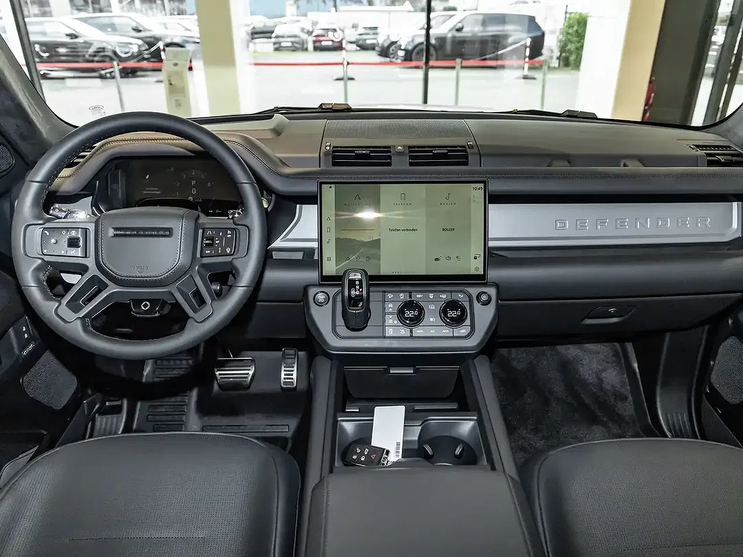 Land Rover Defender - Thumbnail 7