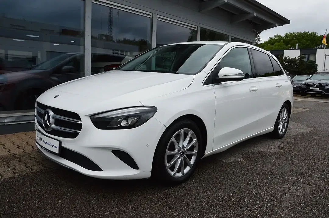 Mercedes-Benz B 180 - Thumbnail 1