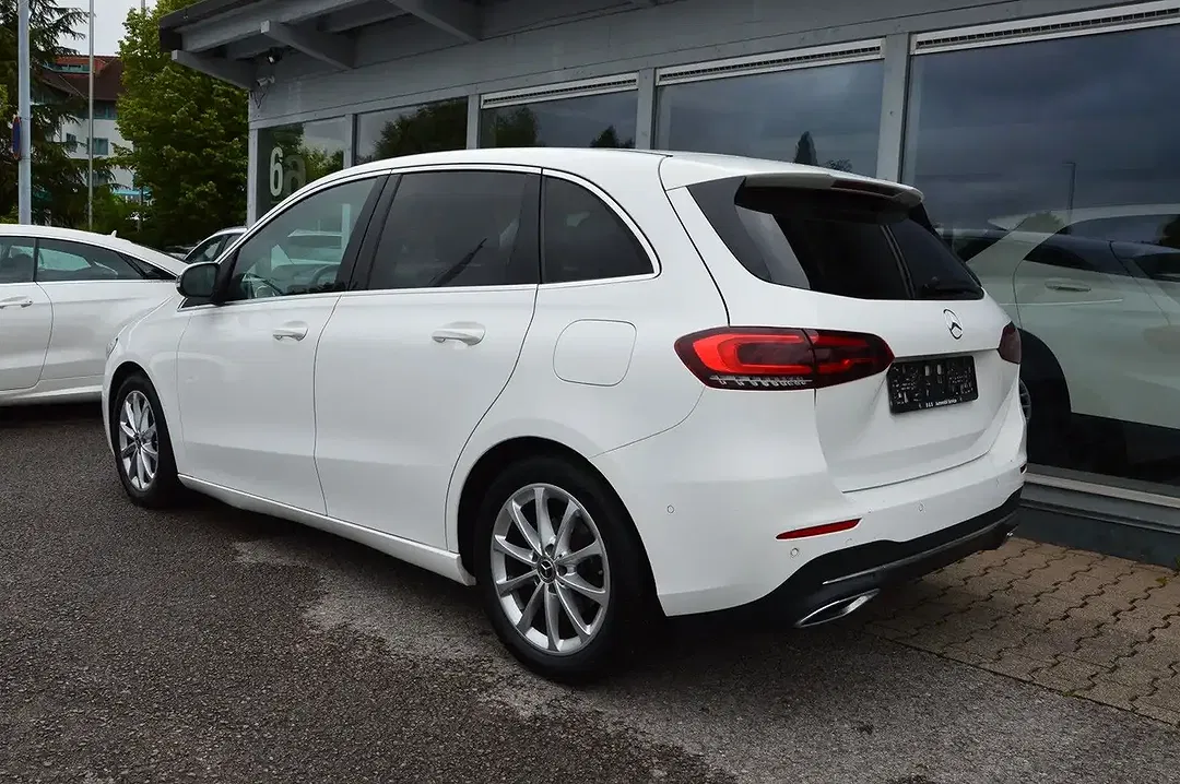 Mercedes-Benz B 180 - Thumbnail 3