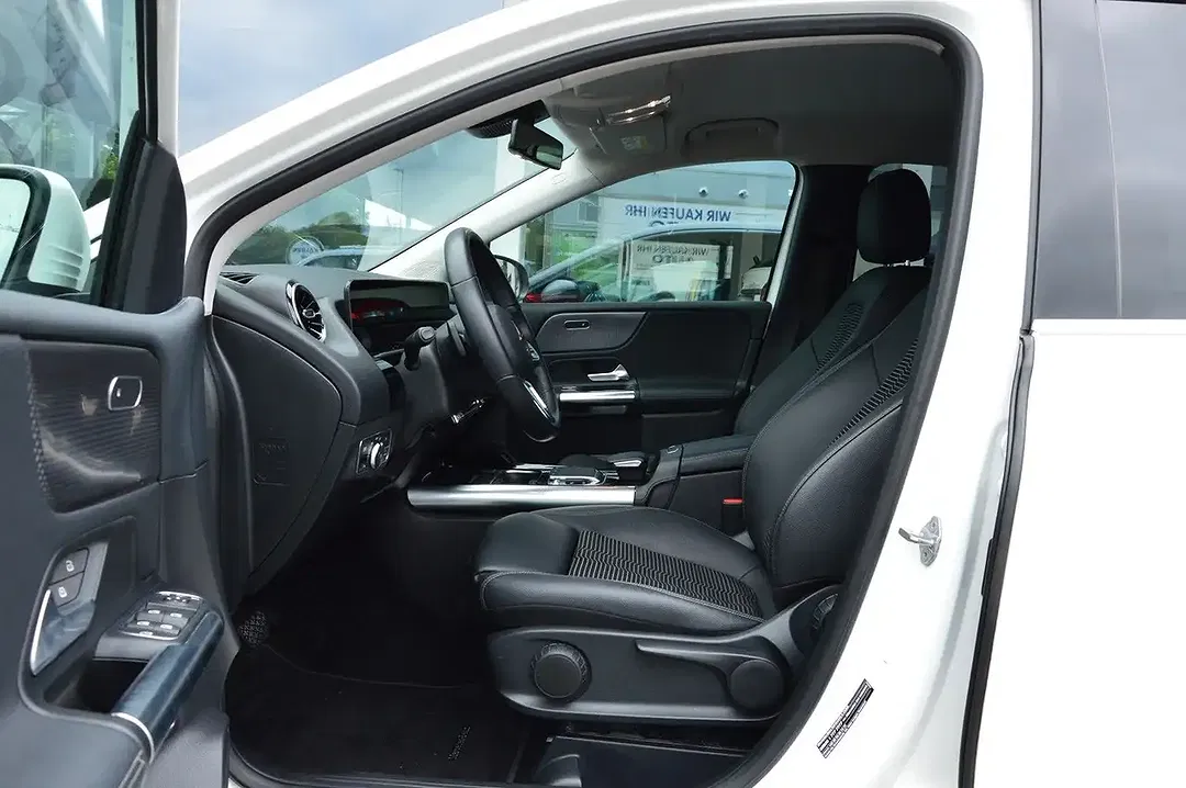 Mercedes-Benz B 180 - Thumbnail 4