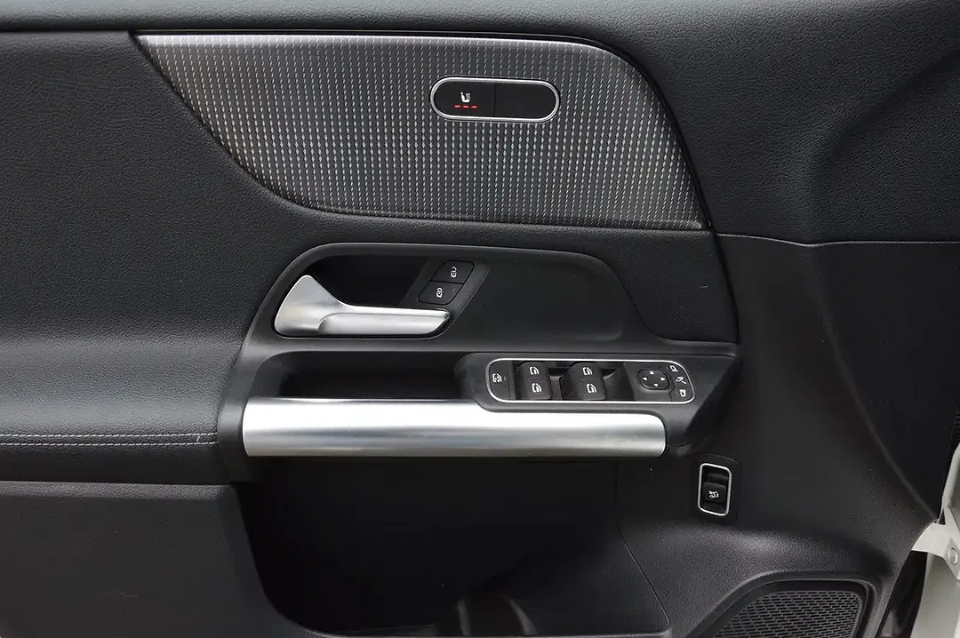 Mercedes-Benz B 180 - Thumbnail 9