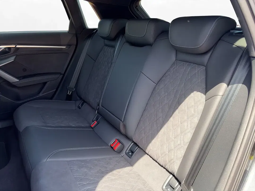 Audi A3 - Thumbnail 4