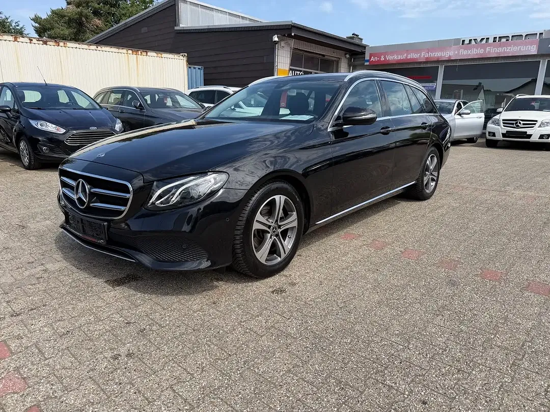 Mercedes-Benz E 200 Avantgarde