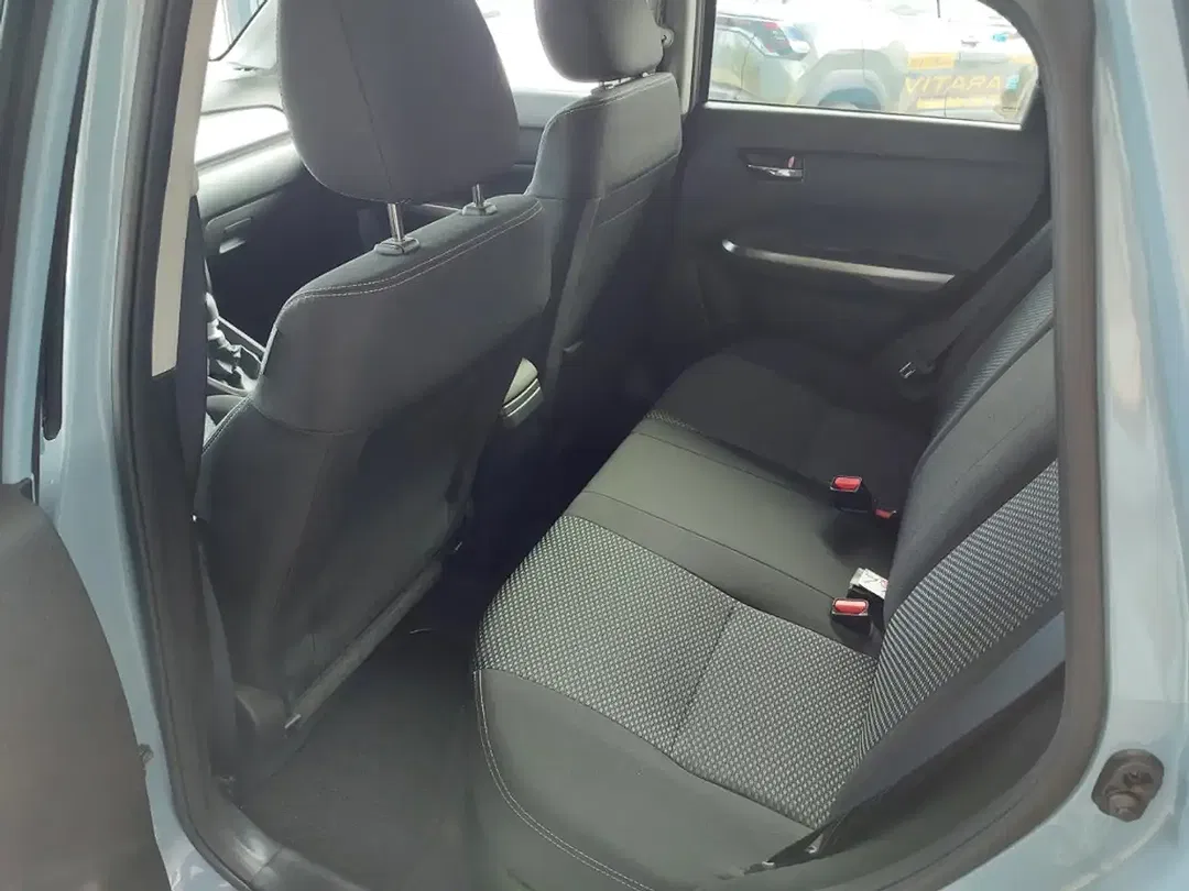 Suzuki Vitara - Thumbnail 13