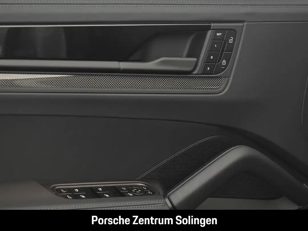 Porsche Cayenne - Thumbnail 14