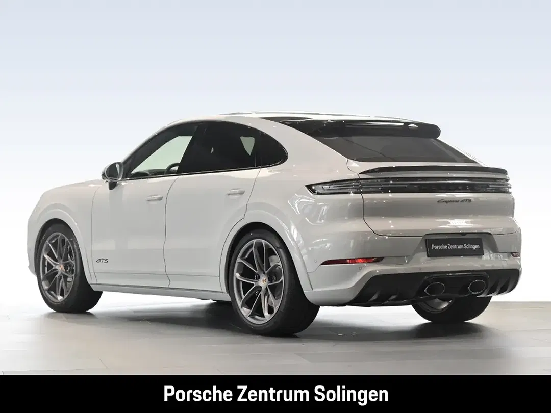 Porsche Cayenne - Thumbnail 3