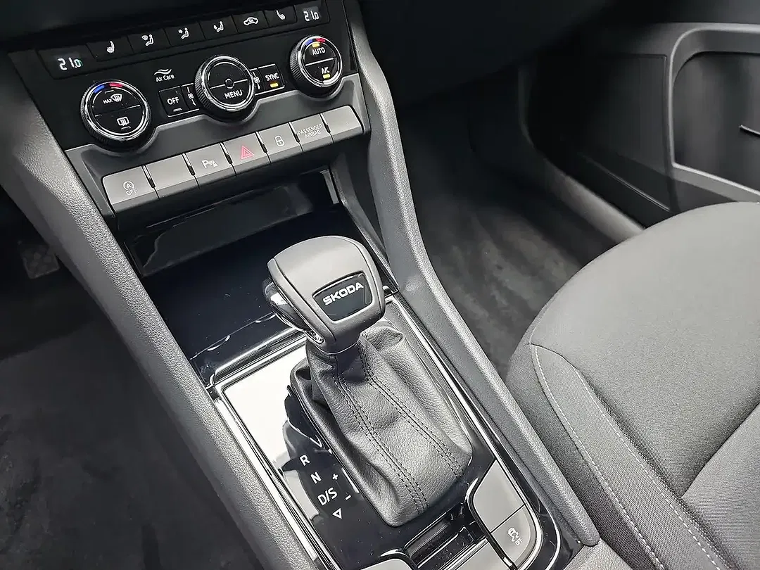 Skoda Karoq - Thumbnail 12