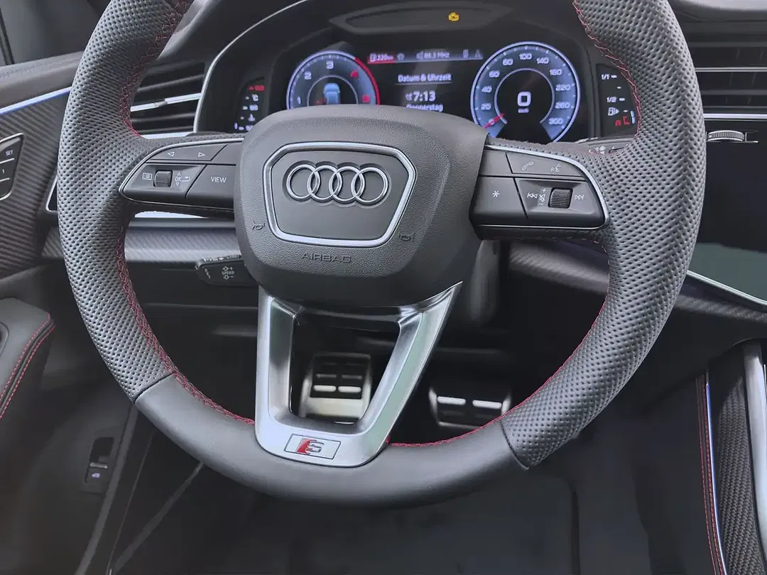 Audi Q8 - Thumbnail 13