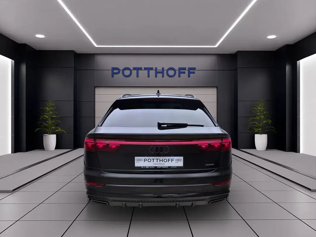 Audi Q8 - Thumbnail 4