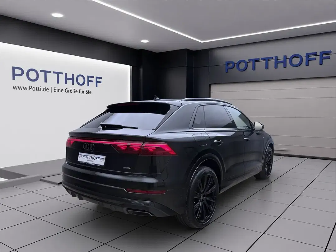 Audi Q8 - Thumbnail 6