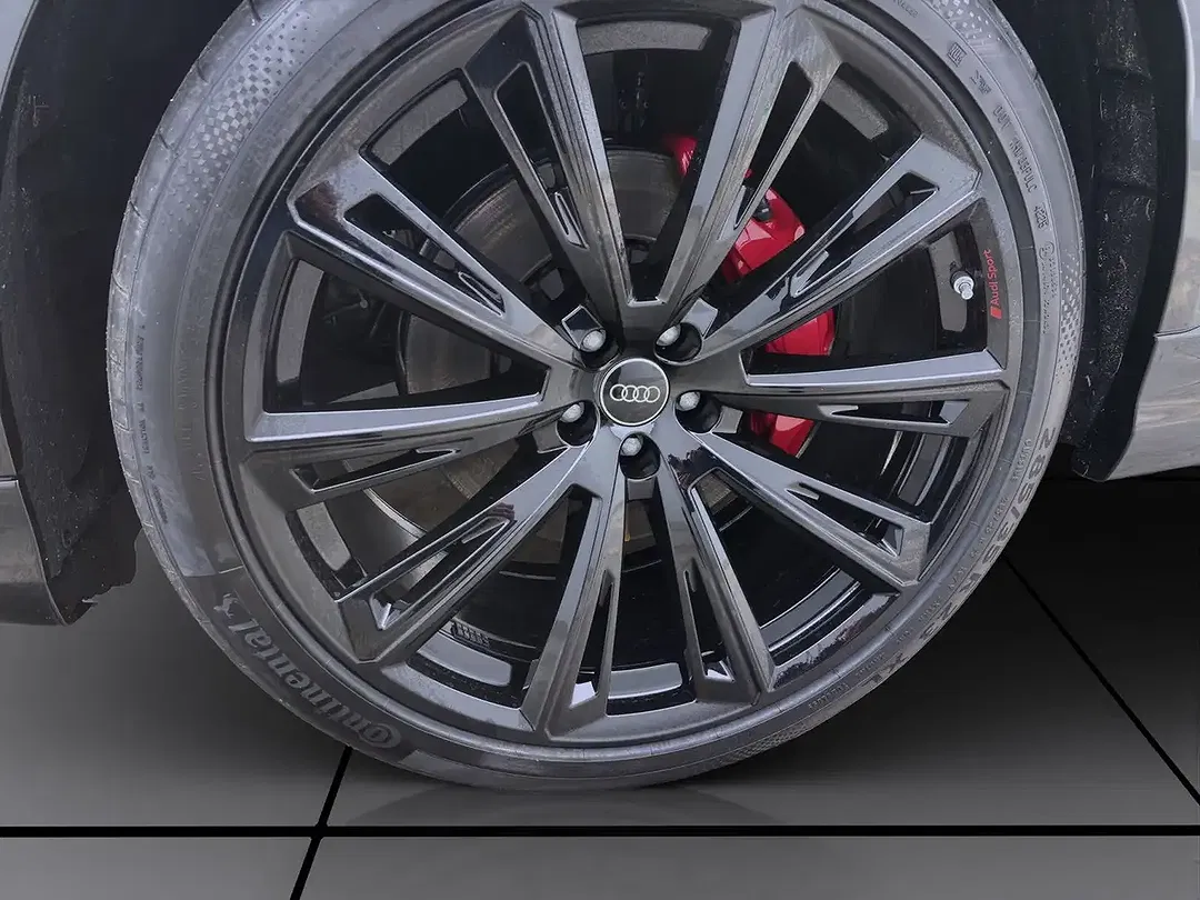 Audi Q8 - Thumbnail 9
