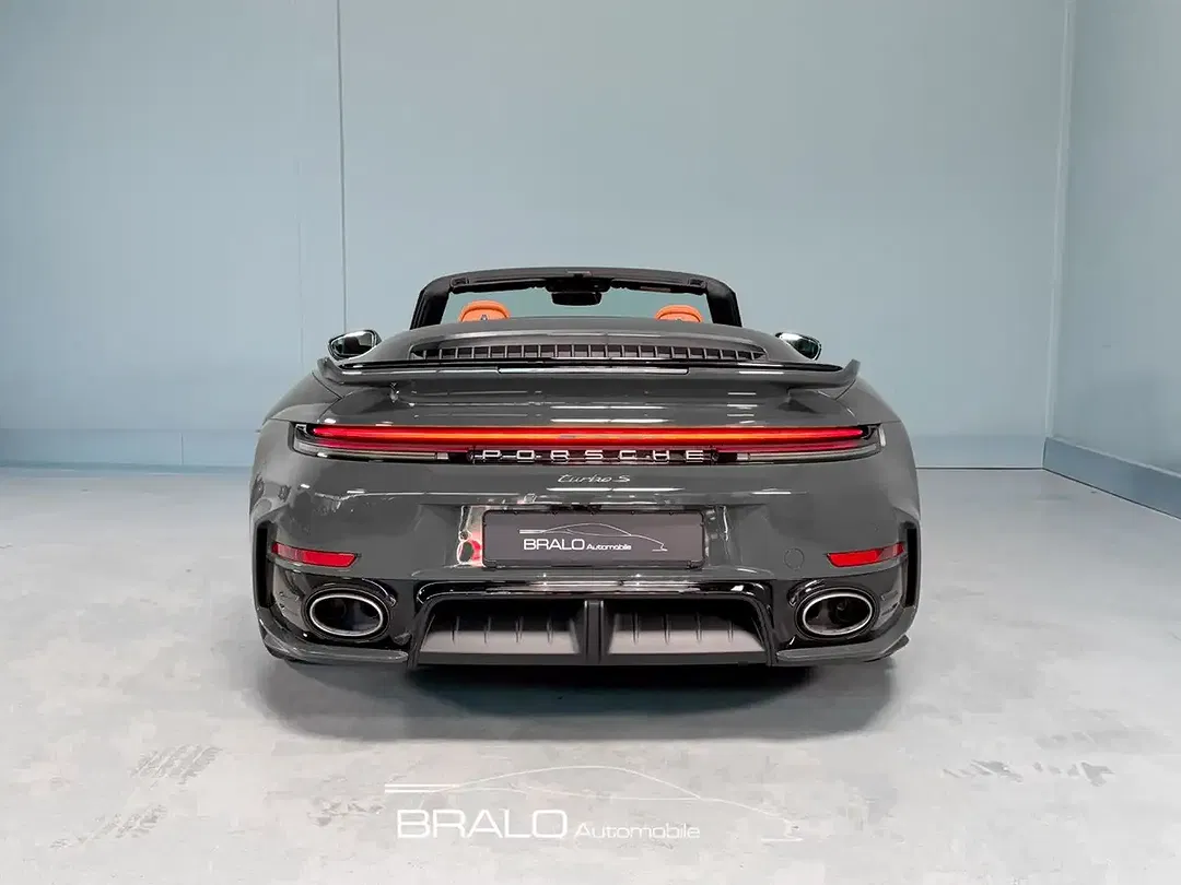 Porsche 992 - Thumbnail 5