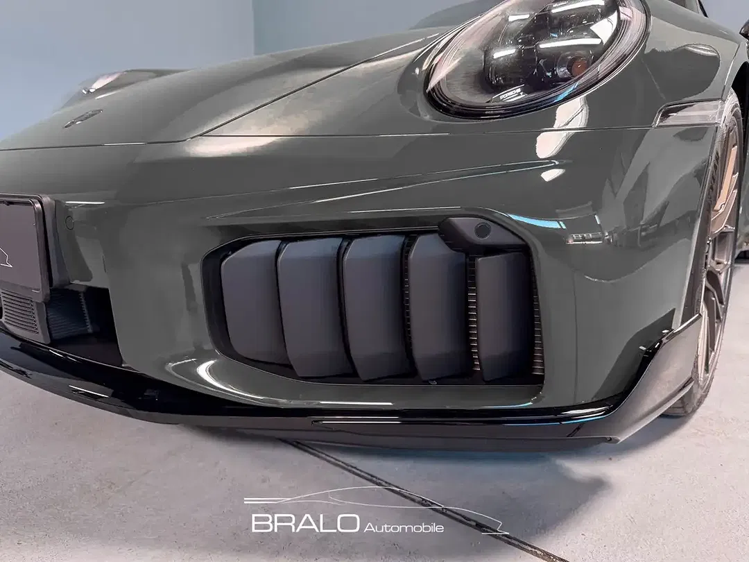 Porsche 992 - Thumbnail 8