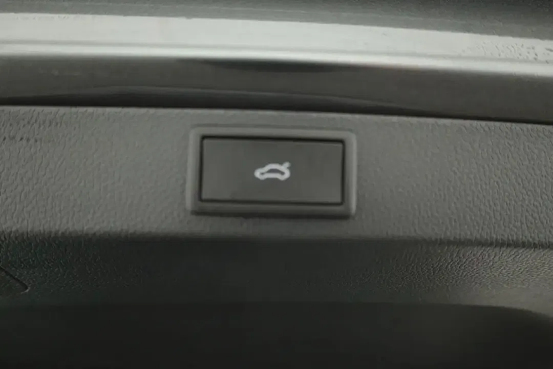 Skoda Karoq - Thumbnail 13