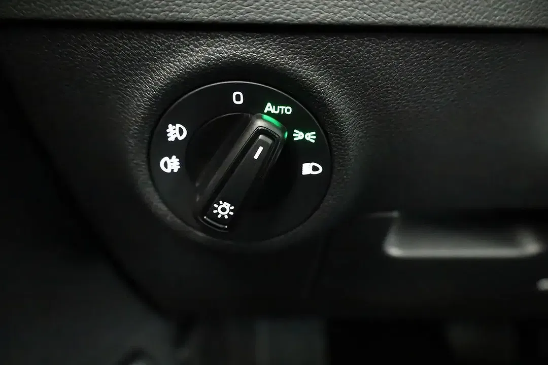 Skoda Karoq - Thumbnail 8