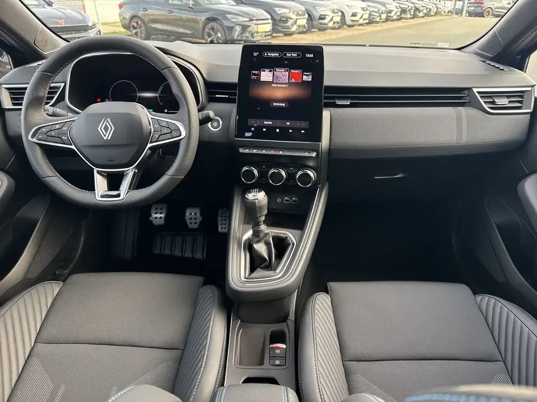Renault Clio - Thumbnail 14