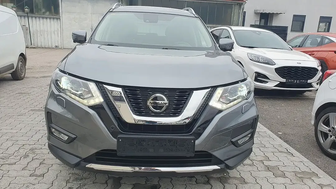 Nissan X-Trail - Thumbnail 3