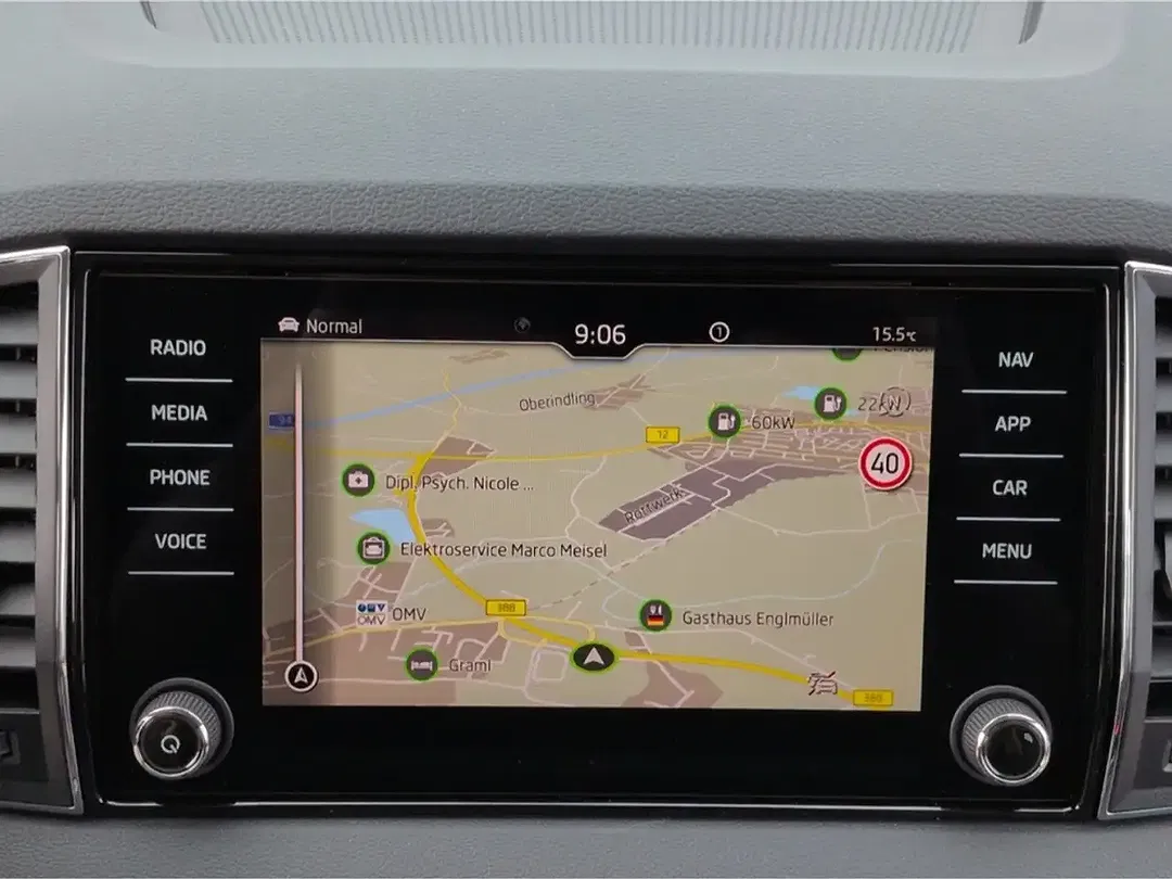 Skoda Karoq - Thumbnail 10