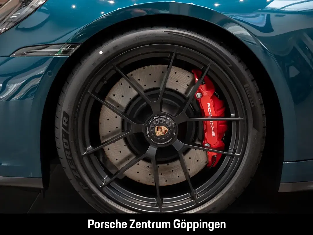 Porsche 992 - Thumbnail 11