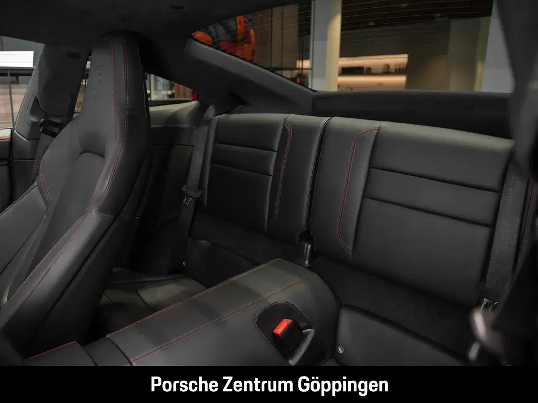 Porsche 992 - Thumbnail 8