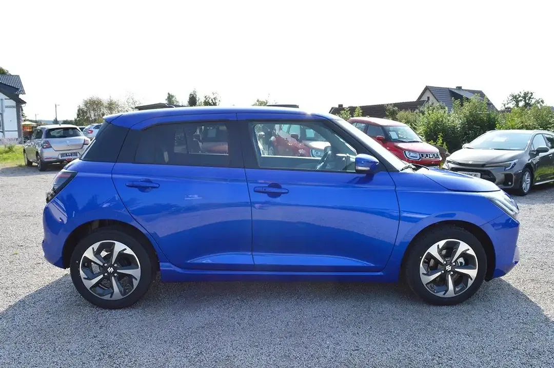 Suzuki Swift - Thumbnail 6