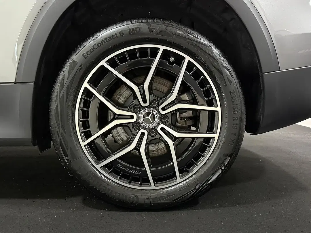 Mercedes-Benz EQB 300 - Thumbnail 14