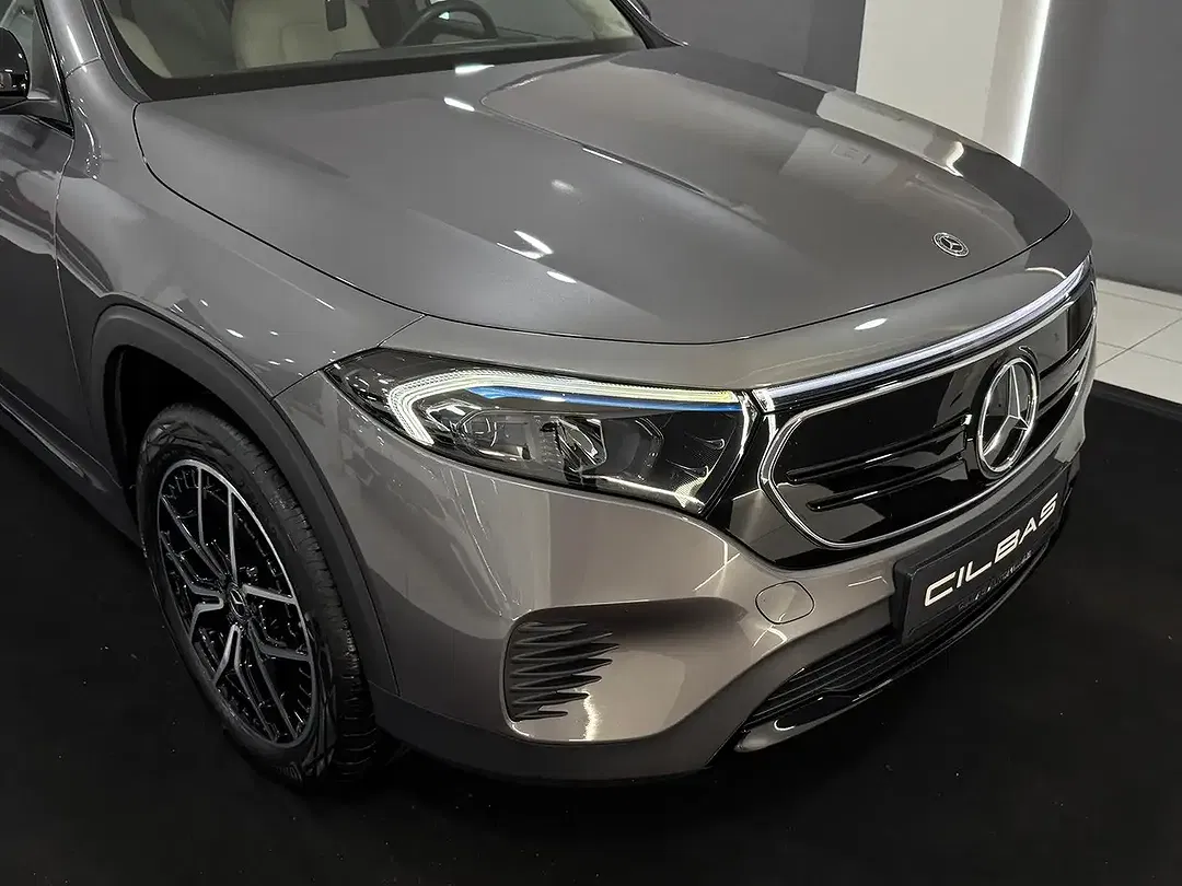 Mercedes-Benz EQB 300 - Thumbnail 7